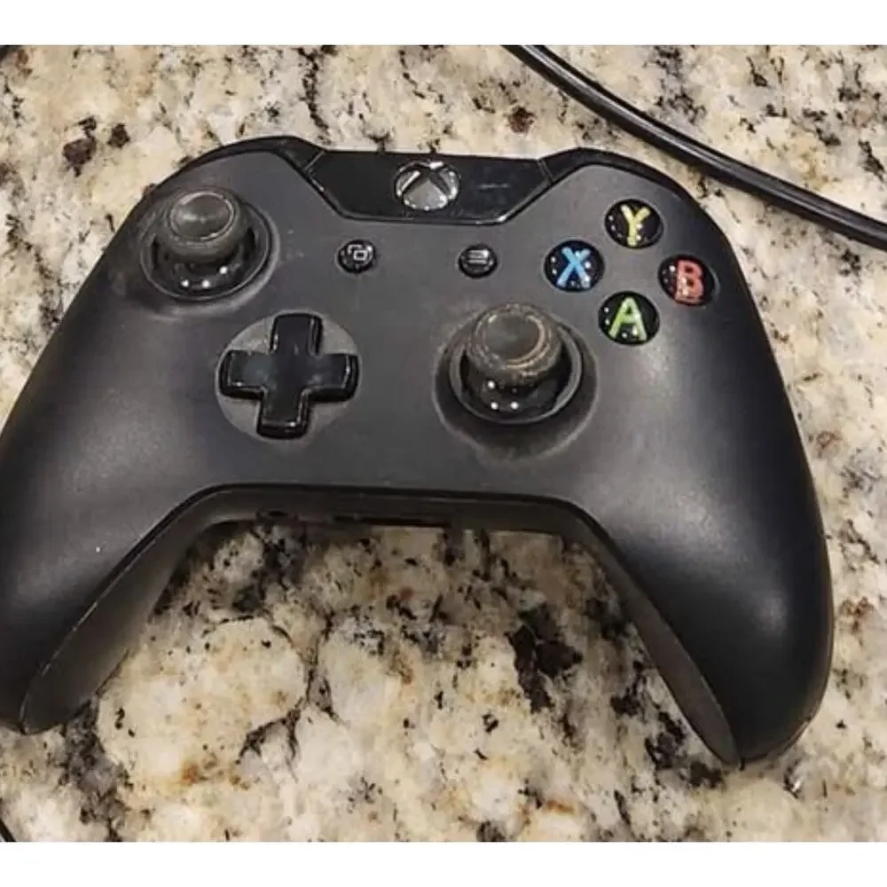 Microsoft Xbox One Black 500 GB Console, Controller, Fender Guitar & 4 Games